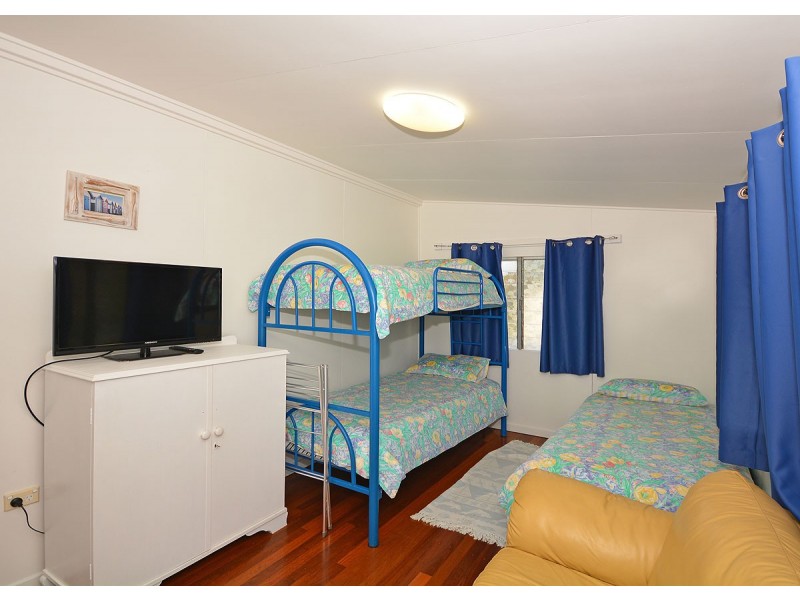 102 Burrum Street, Burrum Heads QLD 4659