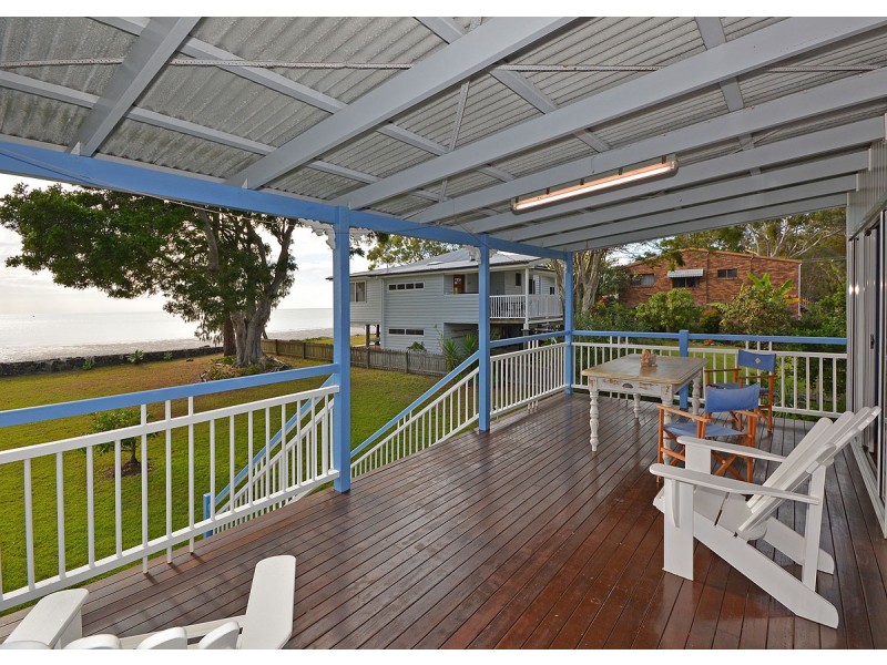102 Burrum Street, Burrum Heads QLD 4659