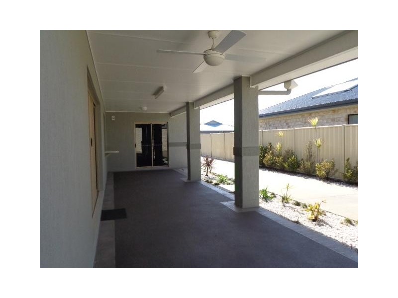 16 Louise Drive, Burrum Heads QLD 4659