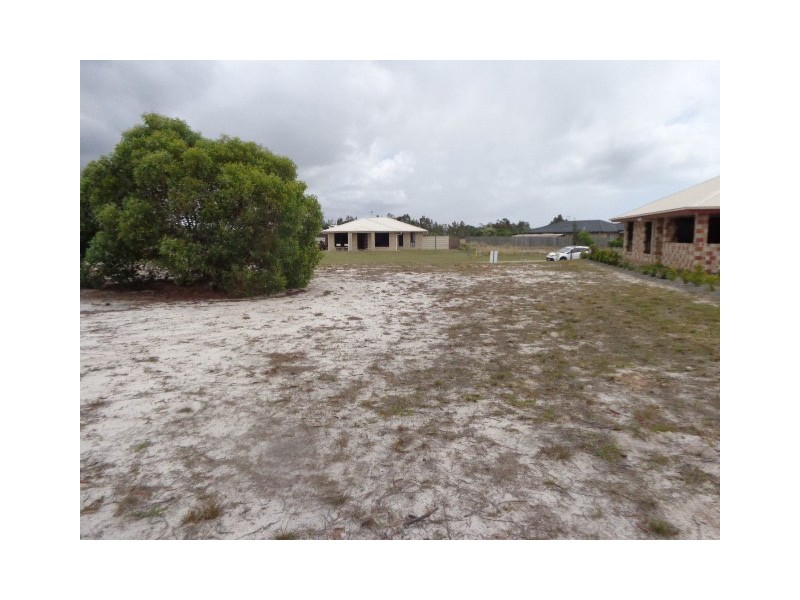 90 Beach Drive, Burrum Heads QLD 4659