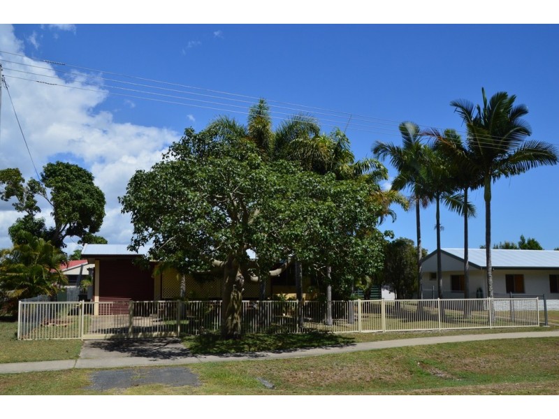 39 Burrum Heads Rd, Burrum Heads QLD 4659