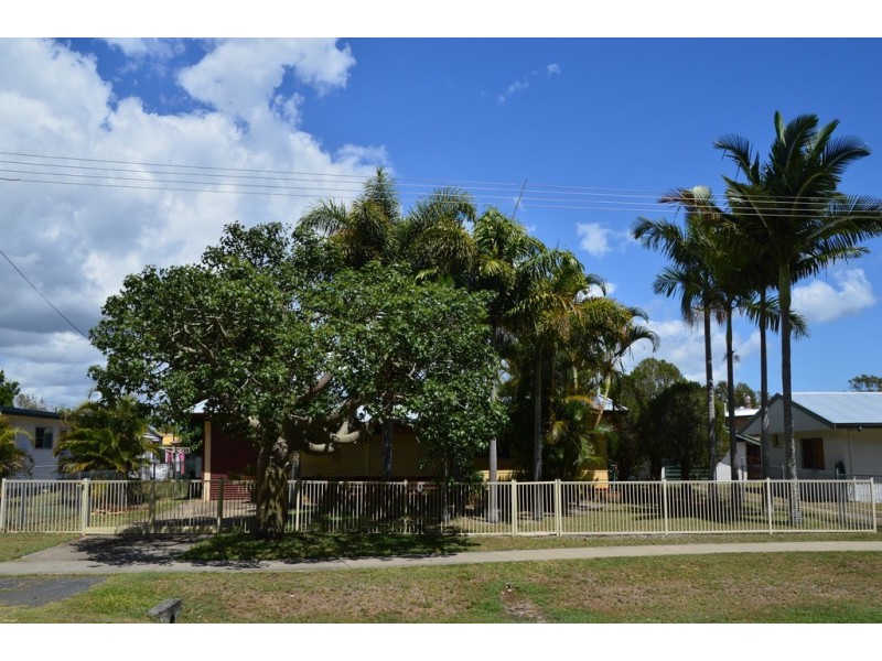 39 Burrum Heads Rd, Burrum Heads QLD 4659