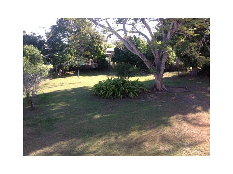 72 Thomas Street, Howard QLD 4659