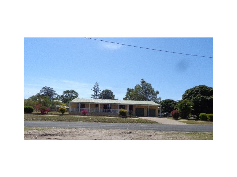2 Hoffman Street, Burrum Heads QLD 4659