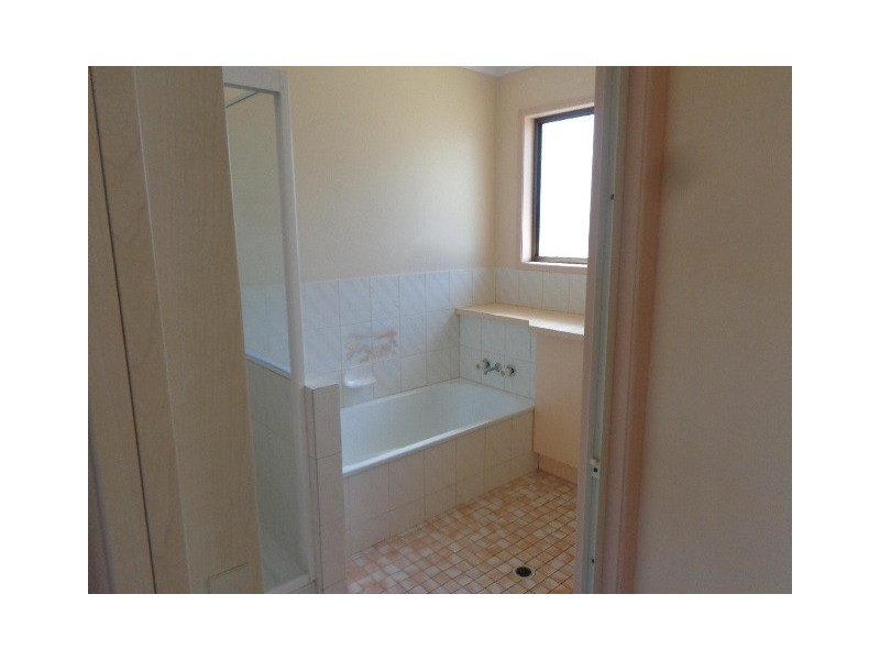 2 Hoffman Street, Burrum Heads QLD 4659