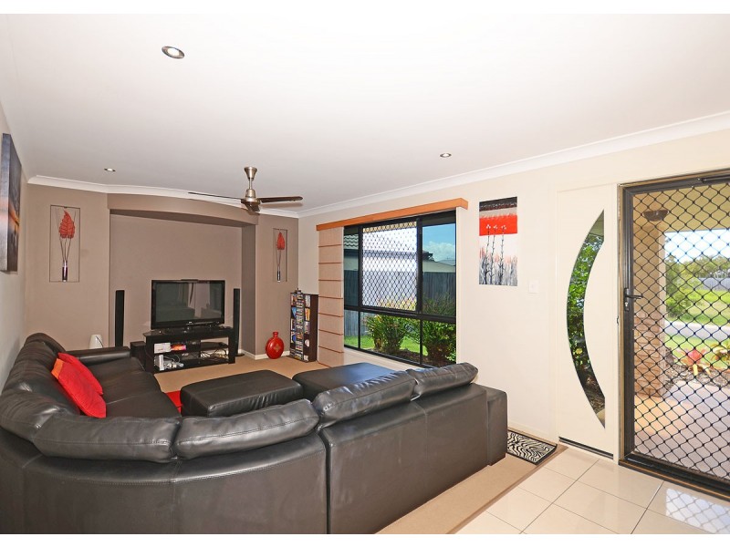 55 Lucas Drive, Burrum Heads QLD 4659