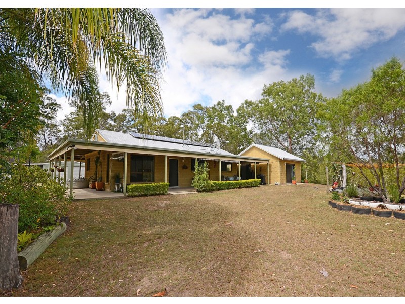 10 Coral Ave, Pacific Haven QLD 4659