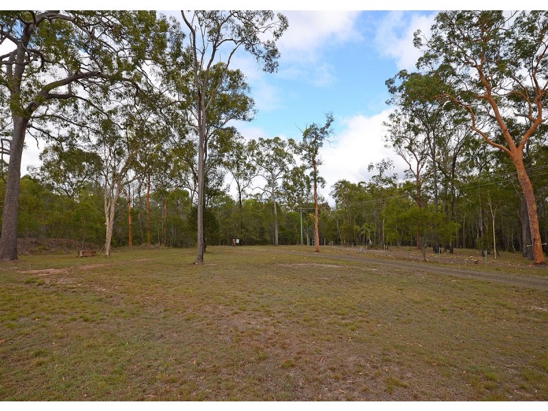 10 Coral Ave, Pacific Haven QLD 4659