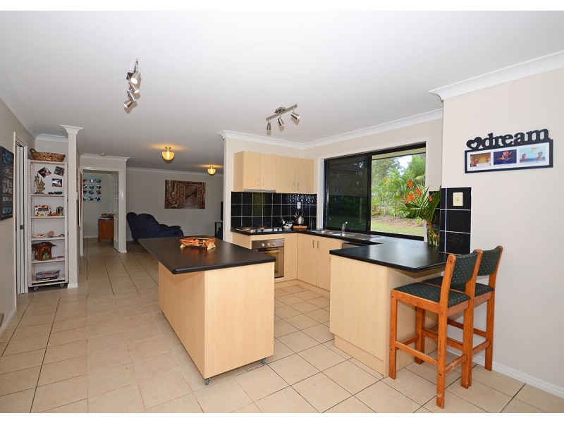6 Dreamtime Ave, Burrum Heads QLD 4659