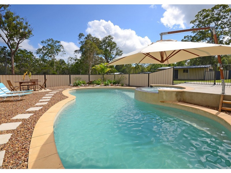 6 Dreamtime Ave, Burrum Heads QLD 4659