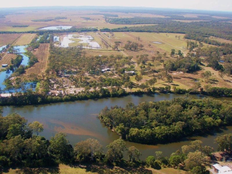 805 Burrum Heads Road, Burrum River QLD 4659