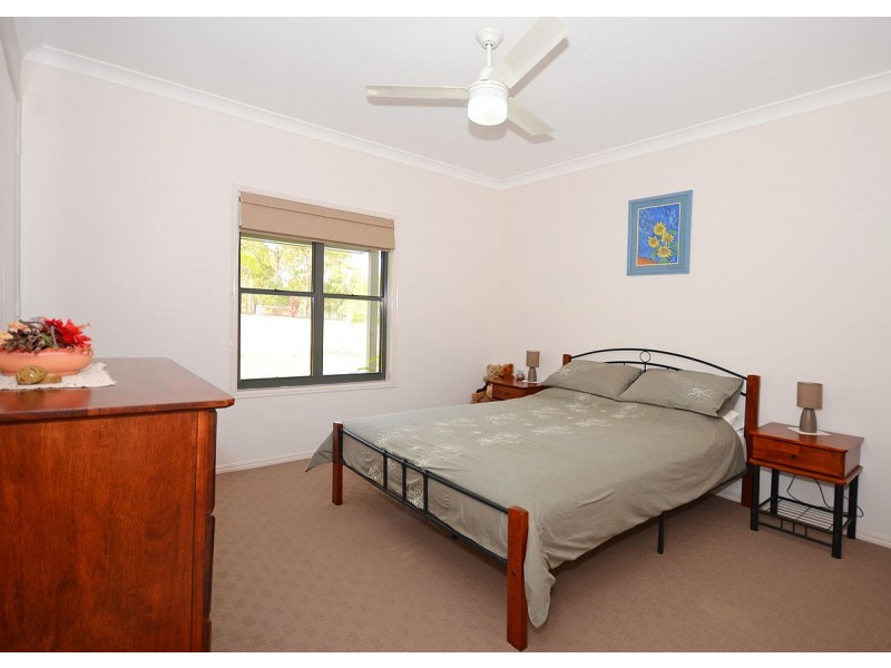 41 Raintree Ave, Burrum Heads QLD 4659