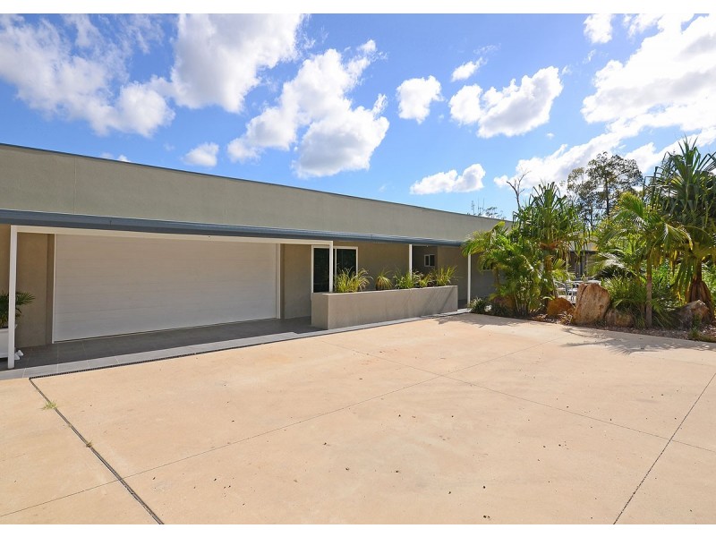 19 Island Close, Pacific Haven QLD 4659