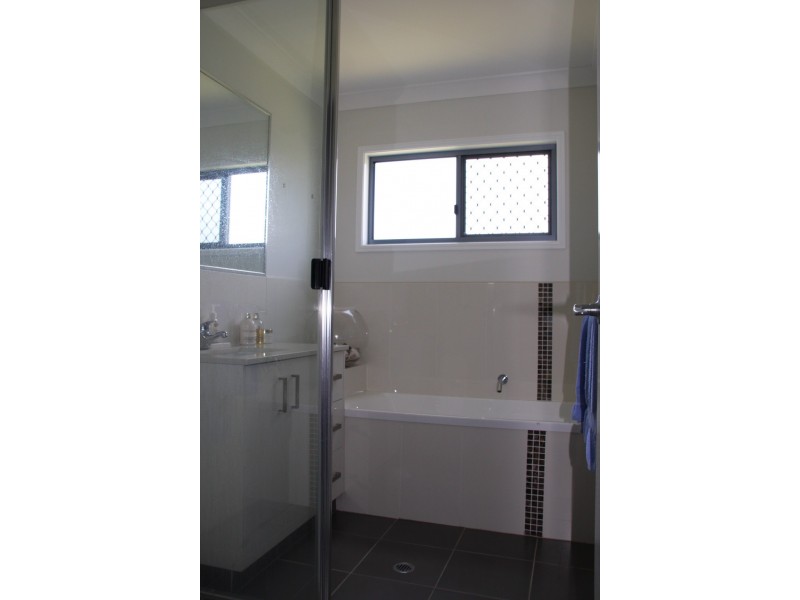 20 Traviston Way, Burrum Heads QLD 4659