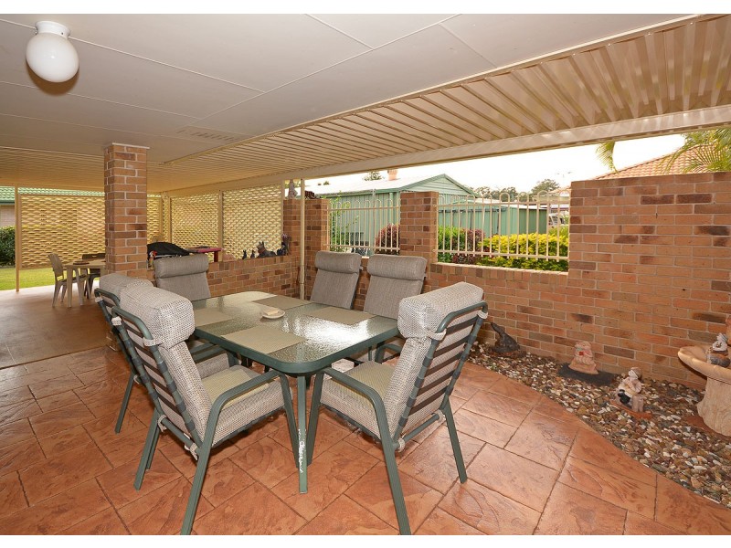 11 Sunrise Crescent, Burrum Heads QLD 4659