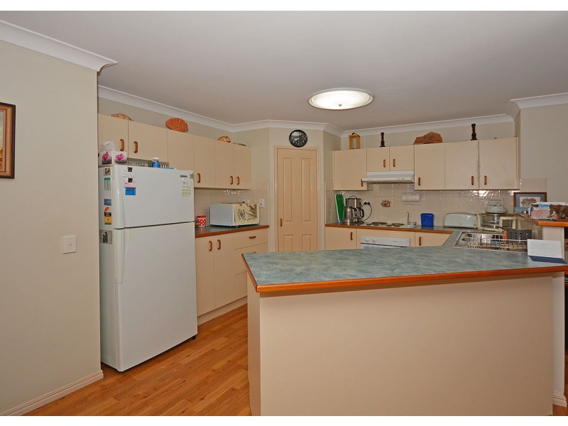 11 Sunrise Crescent, Burrum Heads QLD 4659