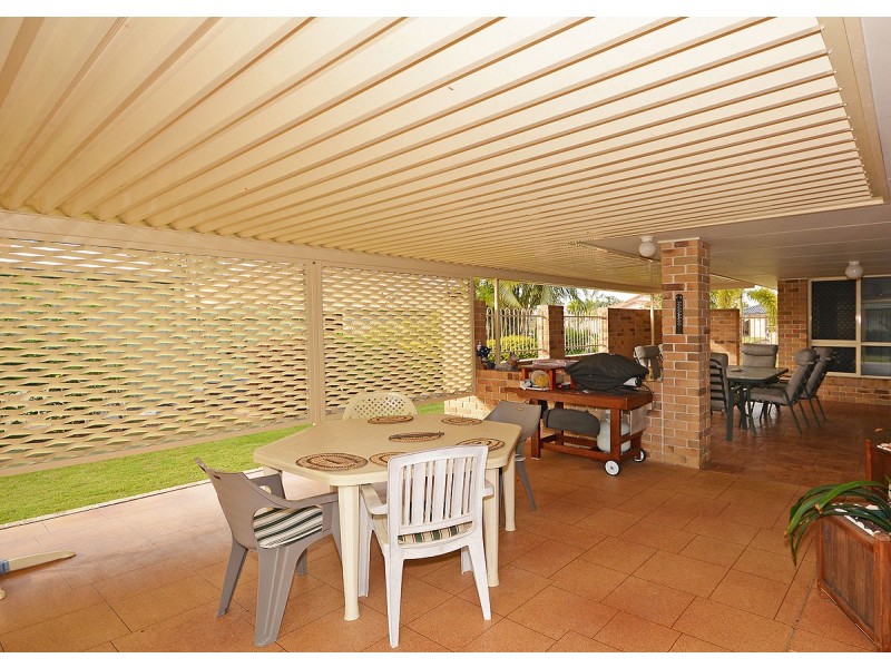 11 Sunrise Crescent, Burrum Heads QLD 4659