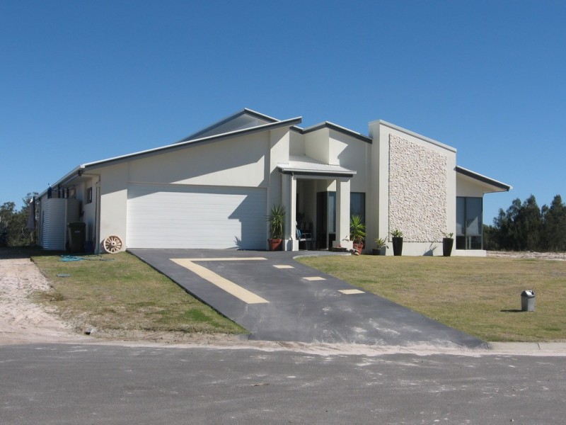 9 Ed’s, Burrum Heads QLD 4659