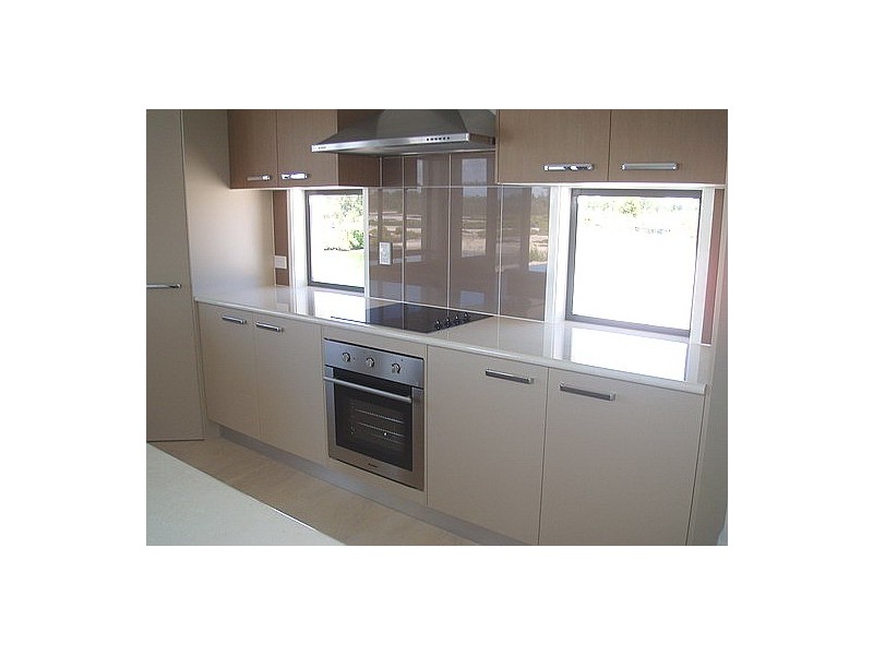 9 Ed’s, Burrum Heads QLD 4659