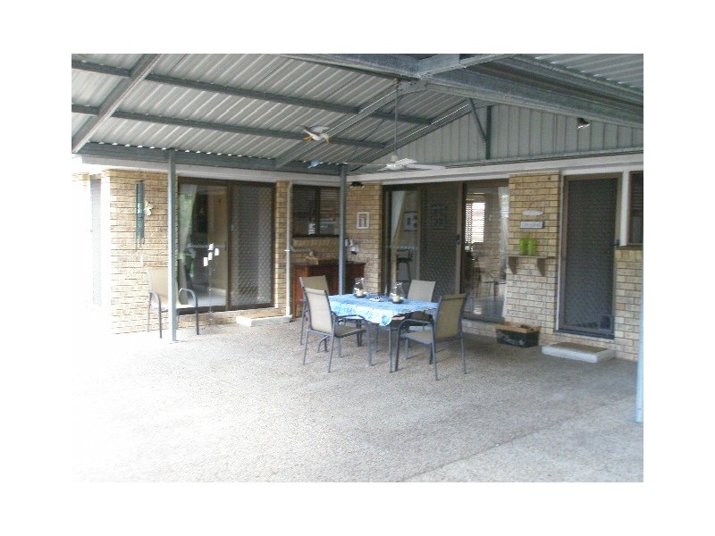 20 Ross Street, Burrum Heads QLD 4659