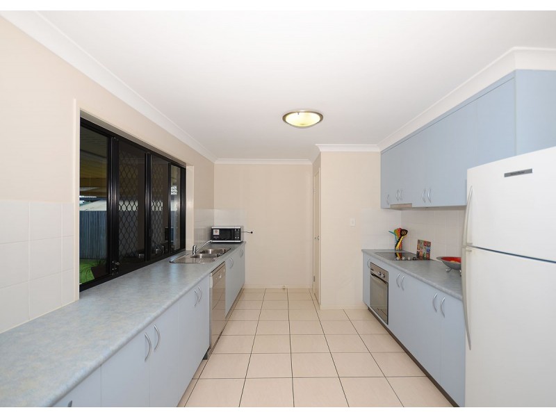 55 Lucas Drive, Burrum Heads QLD 4659