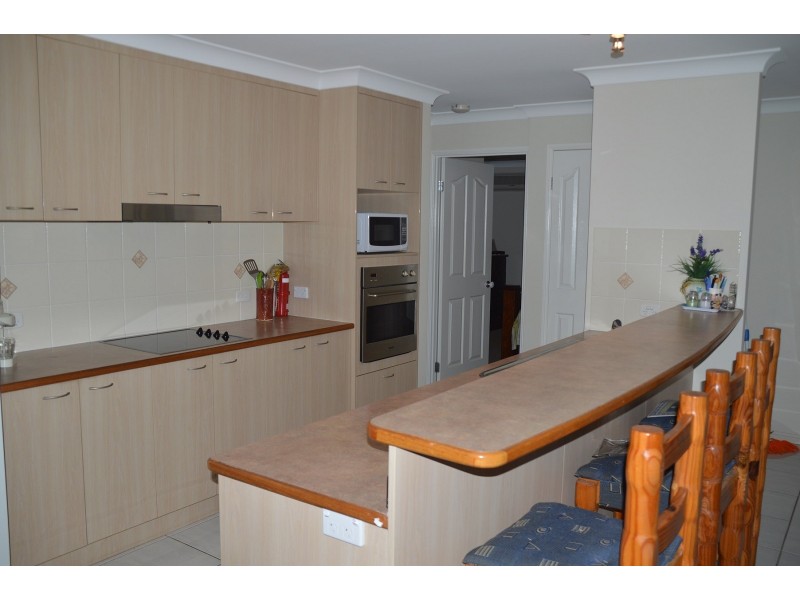 33 Lucas Drive, Burrum Heads QLD 4659