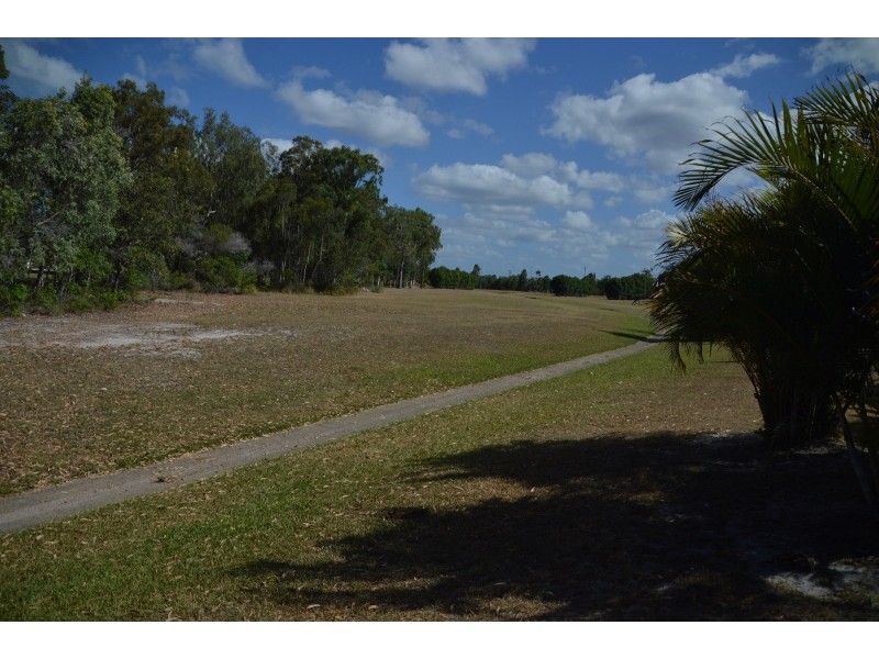 33 Lucas Drive, Burrum Heads QLD 4659