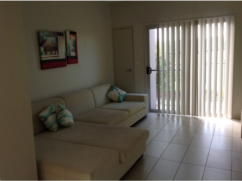 2/3 Seashells Court, Burrum Heads QLD 4659