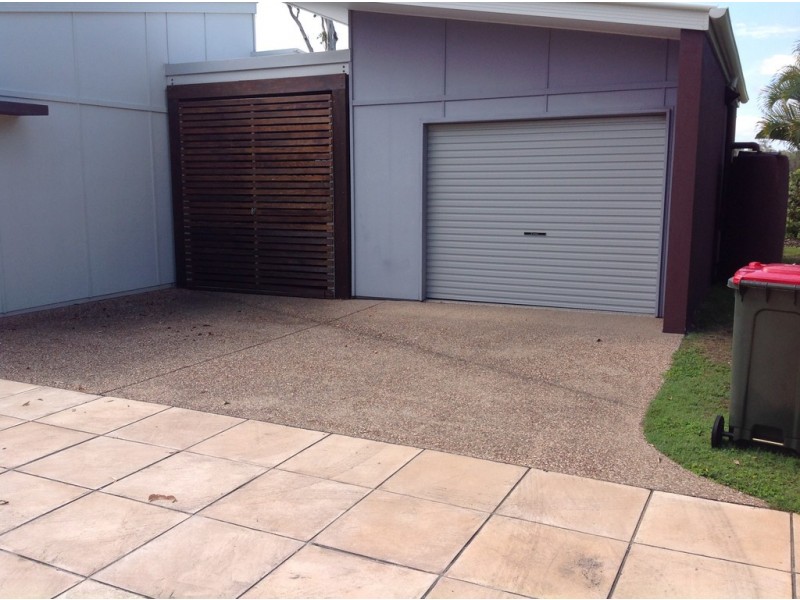 2/3 Seashells Court, Burrum Heads QLD 4659