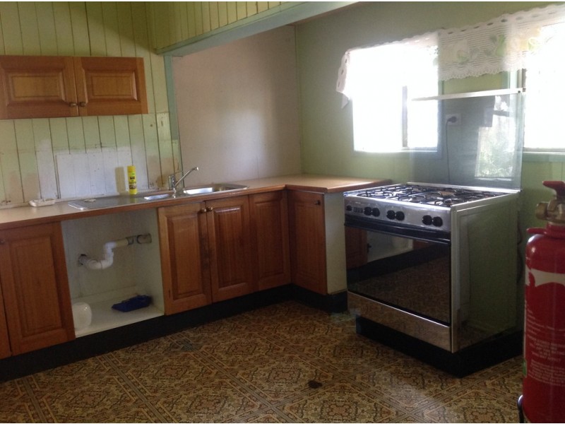 81 Steley Street, Howard QLD 4659