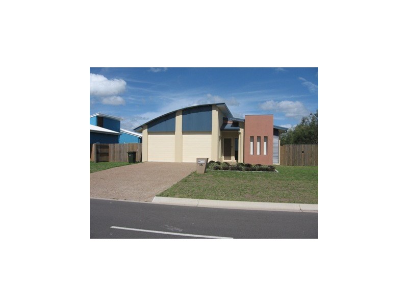15 Swanview Drive, Toogoom QLD 4655