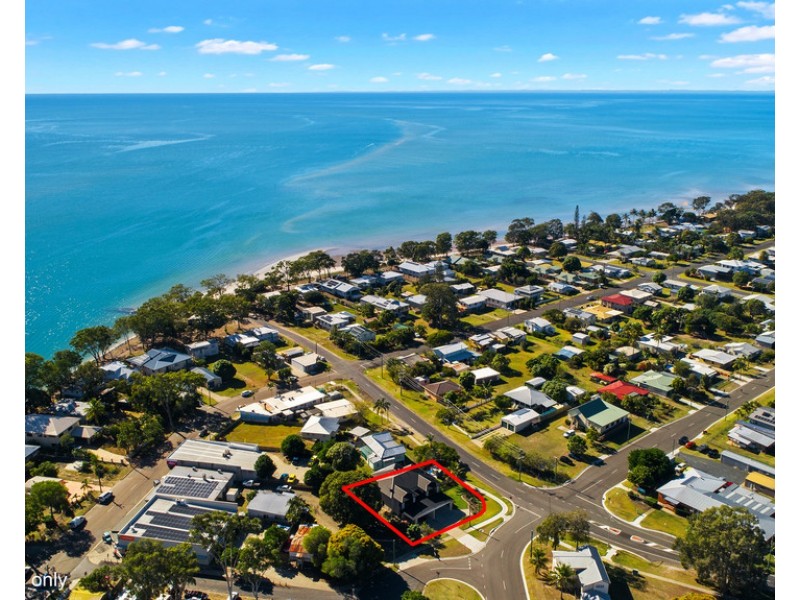 40 Howard Street, Burrum Heads QLD 4659