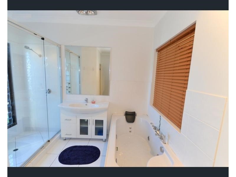 112 Riverview Drive, Burrum Heads QLD 4659