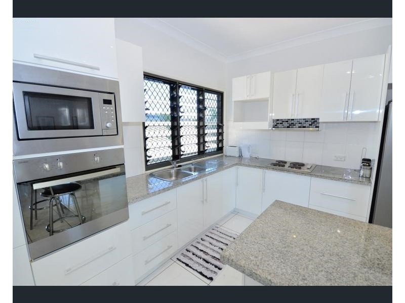 112 Riverview Drive, Burrum Heads QLD 4659