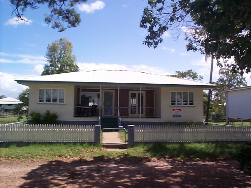 40 Esplanade, Burrum Heads QLD 4659