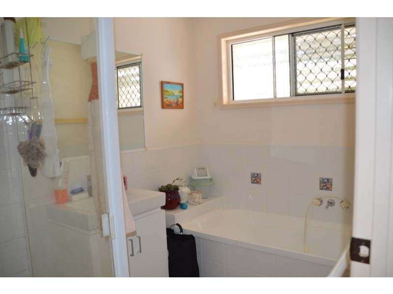 9 Trevalli Court, Toogoom QLD 4655