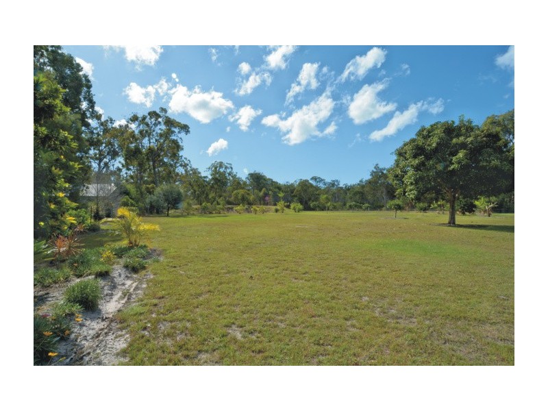 30 Dreamtime Ave, Burrum Heads QLD 4659
