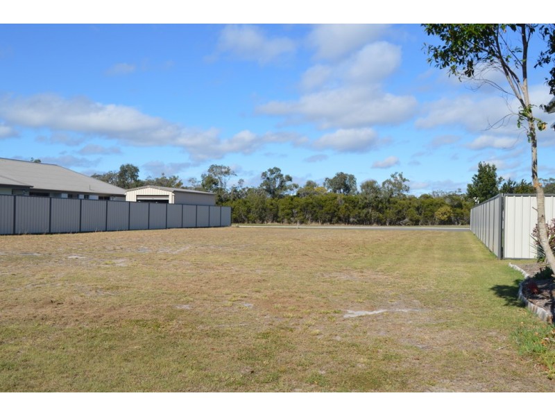 8 Traviston Way, Burrum Heads QLD 4659