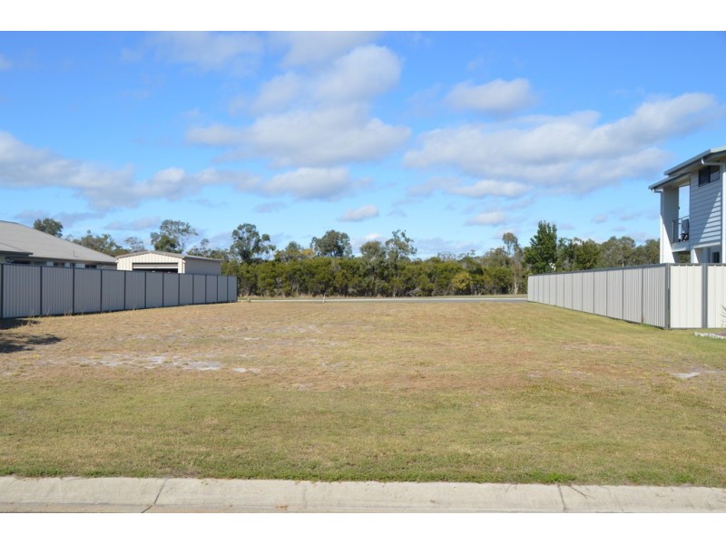 8 Traviston Way, Burrum Heads QLD 4659