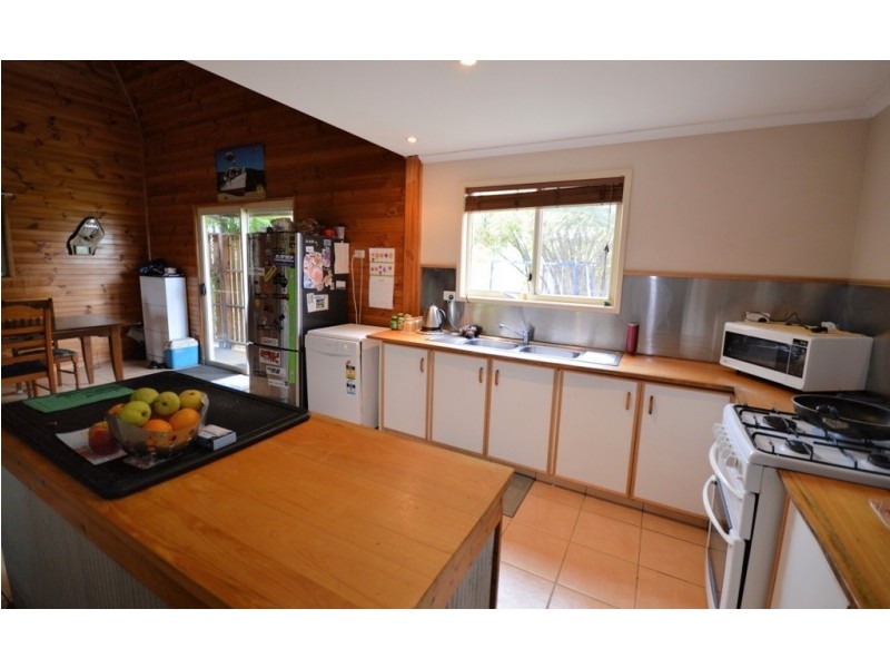 186 Pacific Haven Circuit, Pacific Haven QLD 4659