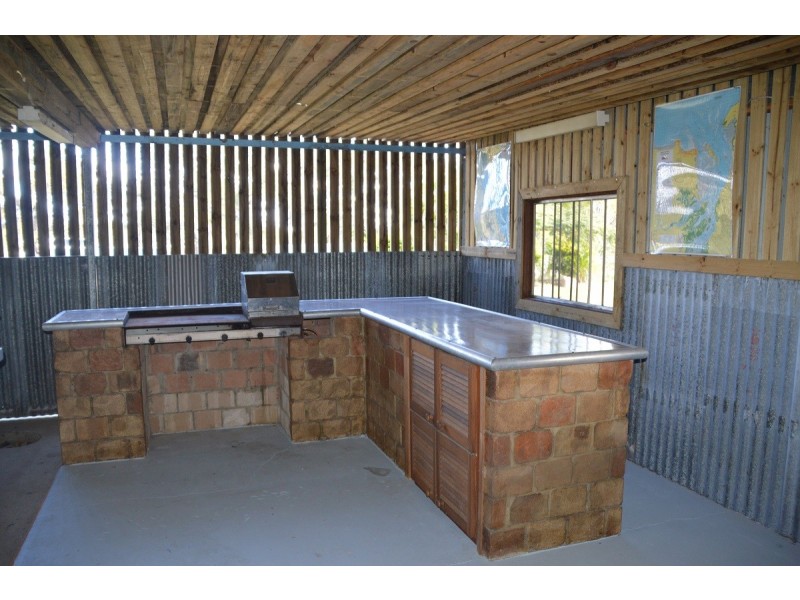 186 Pacific Haven Circuit, Pacific Haven QLD 4659