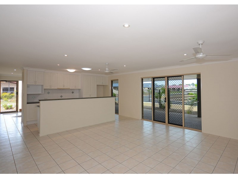 36 Sunrise Crescent, Burrum Heads QLD 4659