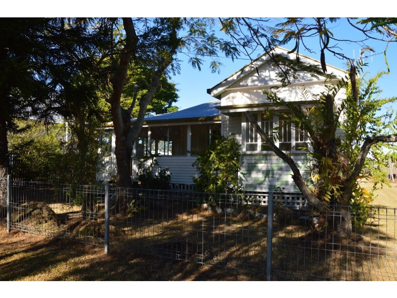 12 Crawford St, Torbanlea QLD 4662
