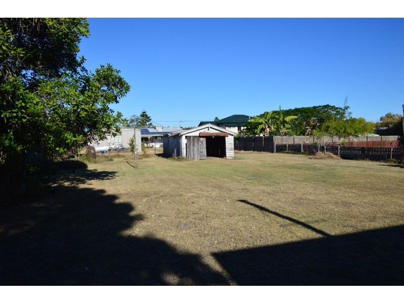 12 Crawford St, Torbanlea QLD 4662