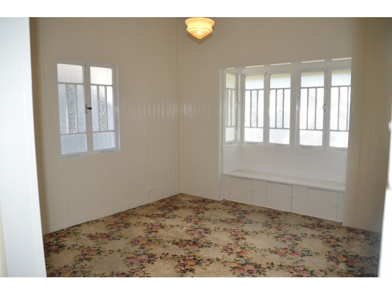 12 Crawford St, Torbanlea QLD 4662
