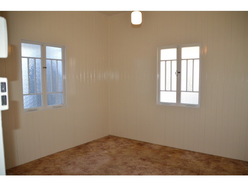12 Crawford St, Torbanlea QLD 4662