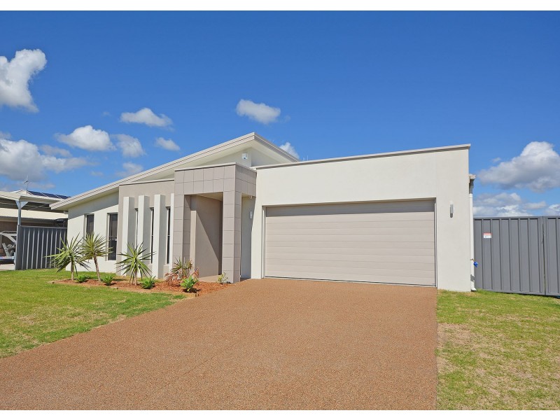 38 Honey Myrtle Close, Burrum Heads QLD 4659