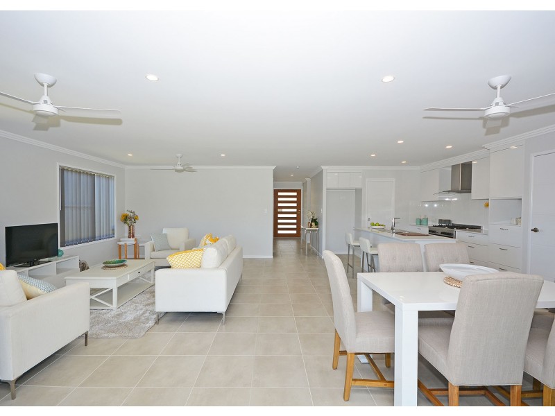 38 Honey Myrtle Close, Burrum Heads QLD 4659