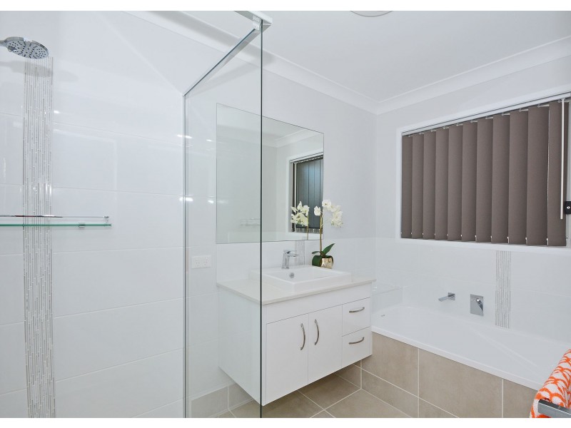 38 Honey Myrtle Close, Burrum Heads QLD 4659