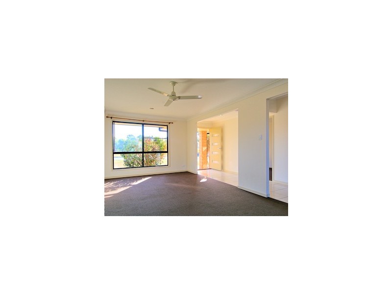 7 Sirenia Drive, Burrum Heads QLD 4659